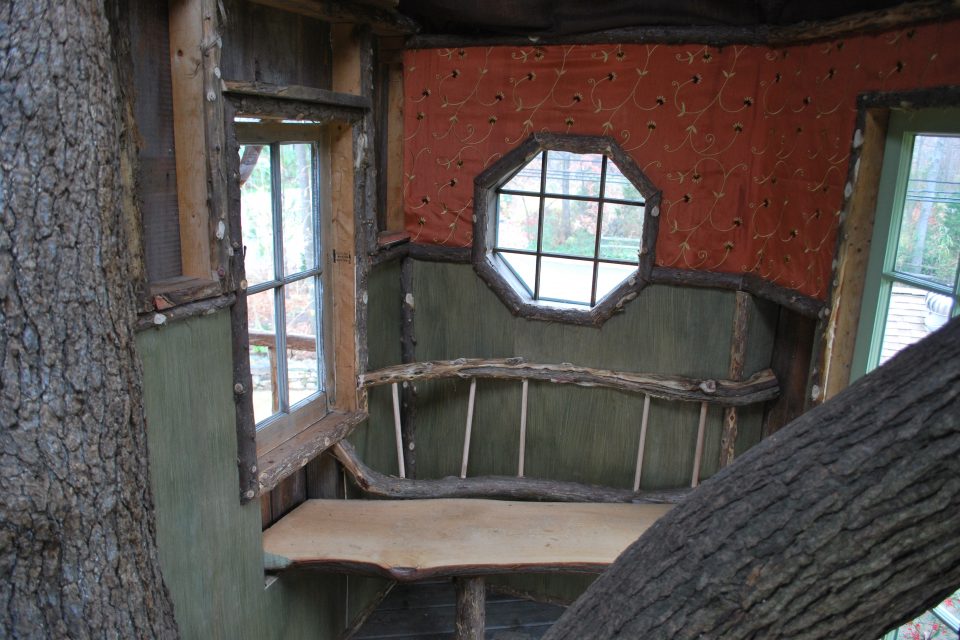 Moitrier Garden & Tree House Interior 12-09 112