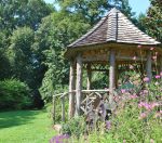 Londontown Gazebo 8-10 022